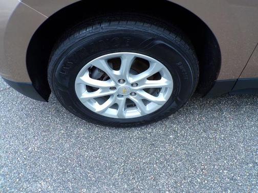 Gray 2019 Chevrolet Equinox LT W/1LT