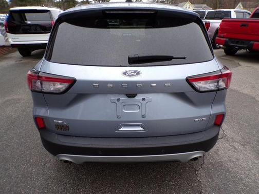 ICED BLUE SILVER METALLIC 2022 Ford Escape SEL