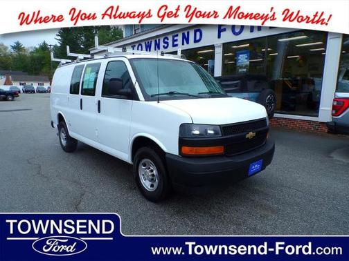 White 2022 Chevrolet Express 2500 WORK VAN