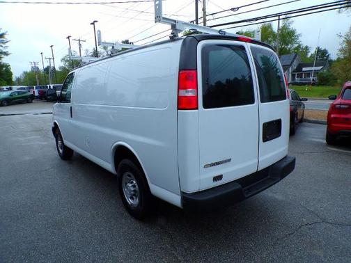 White 2022 Chevrolet Express 2500 WORK VAN