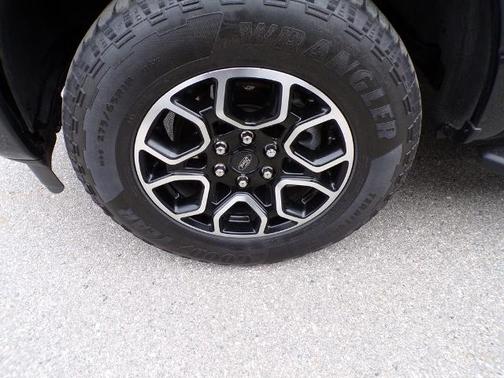 AGATE BLACK METALLIC 2023 Ford F-150 XLT