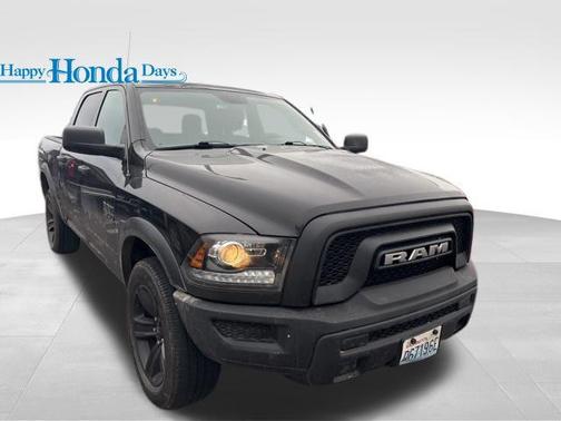 2024 RAM 1500 Classic Warlock Crew Cab 4x4 5'7' Box