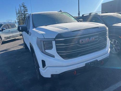 2025 GMC Sierra 1500 AT4