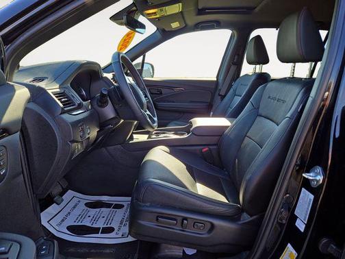 2024 Honda Passport AWD Black