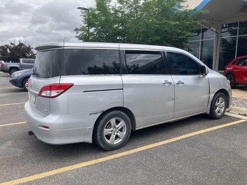 2011 Nissan Quest SV