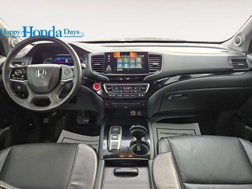 2022 Honda Pilot Touring 8-Passenger