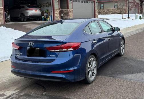 2017 Hyundai ELANTRA Limited