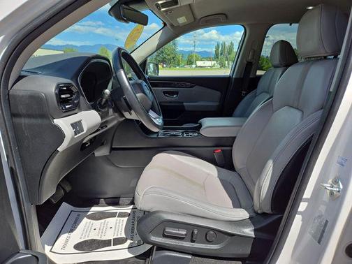 Platinum White Pearl 2025 Honda Pilot EX-L