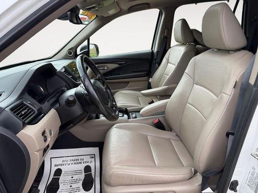 2021 Honda Pilot Touring 8-Passenger
