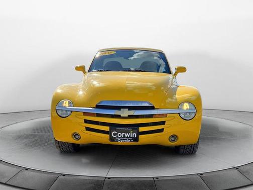2005 Chevrolet SSR Base