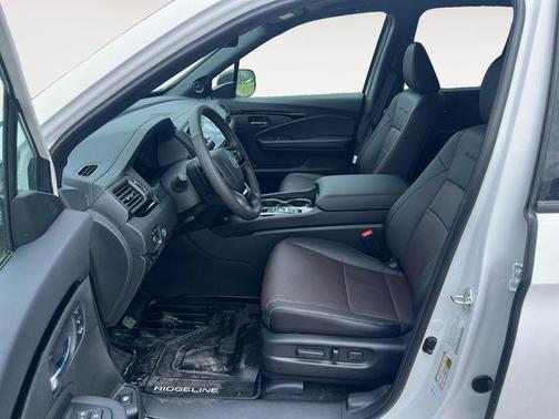 2025 Honda Ridgeline Black