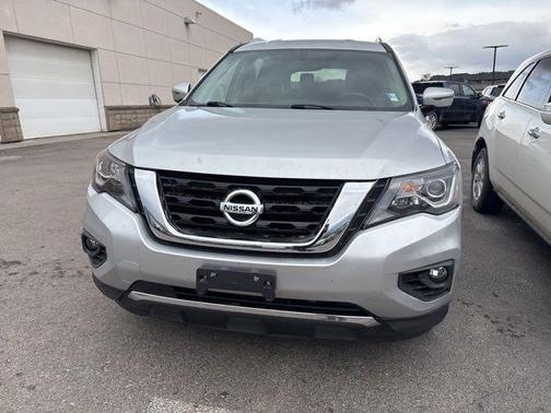 Brilliant Silver Metallic 2020 Nissan Pathfinder SV 4WD