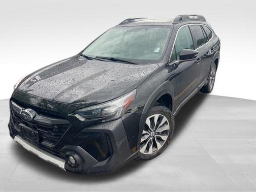 Crystal Black Silica 2023 Subaru Outback Limited