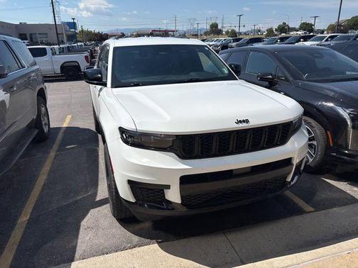 2023 Jeep Grand Cherokee L Altitude