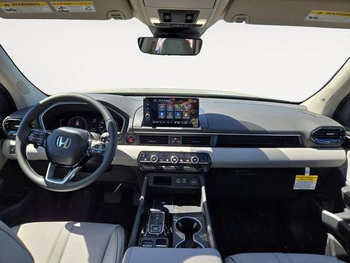 2025 Honda Pilot Touring 8-Passenger