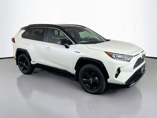 2021 Toyota RAV4 Hybrid SE