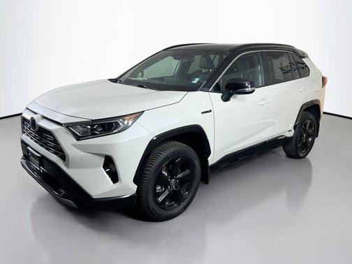 2021 Toyota RAV4 Hybrid SE