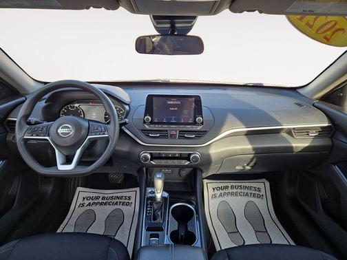 2021 Nissan Altima 2.5 SV