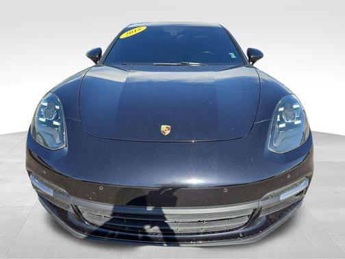 Jet Black Metallic 2018 Porsche Panamera 4S