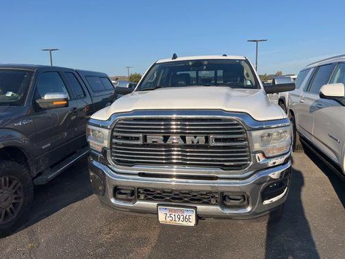 2021 RAM 2500 Laramie Crew Cab 4x4 6'4' Box