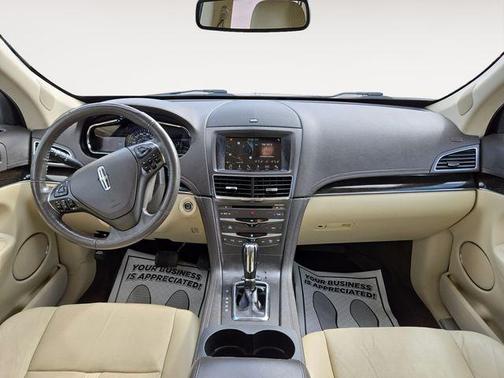 2019 Lincoln MKT Standard