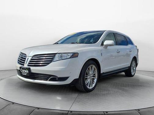 2019 Lincoln MKT Standard