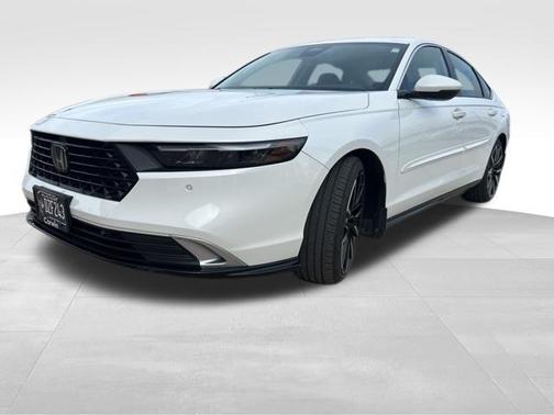 Platinum White Pearl 2023 Honda Accord Hybrid Touring