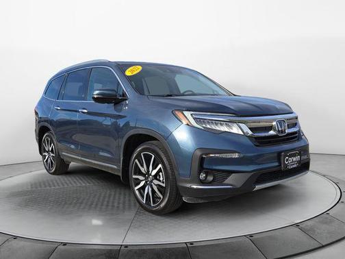 2022 Honda Pilot Touring 8-Passenger