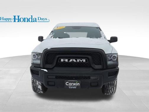 2024 RAM 1500 Classic Warlock Crew Cab 4x4 5'7' Box