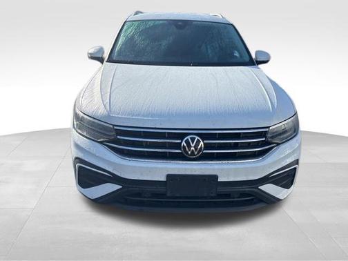 Pure White 2022 Volkswagen Tiguan 2.0T SE 4MOTION