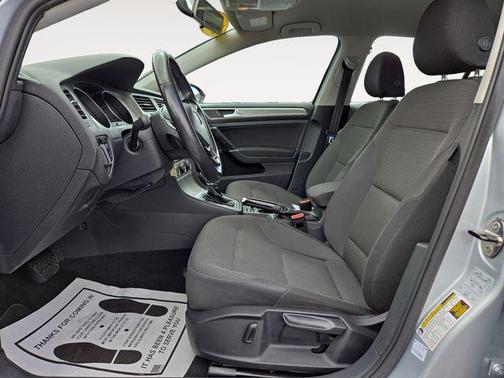2017 Volkswagen Golf SportWagen TSI S