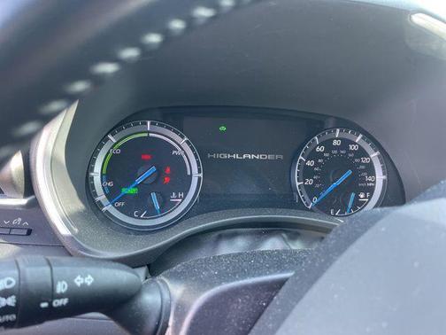 2020 Toyota Highlander Hybrid XLE