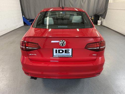 2016 Volkswagen Jetta 1.8T Sport