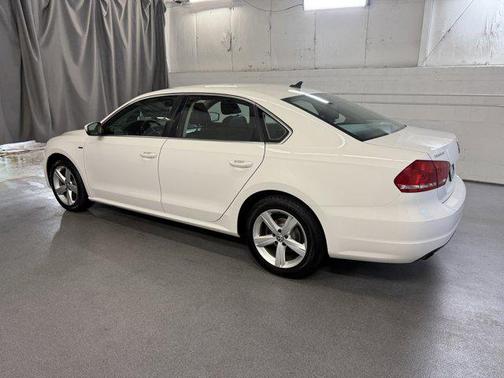 2015 Volkswagen Passat 1.8T Limited Edition