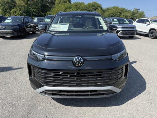 2025 Volkswagen Tiguan 2.0T SE 4MOTION