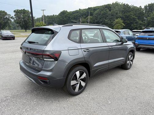 2025 Volkswagen Taos S