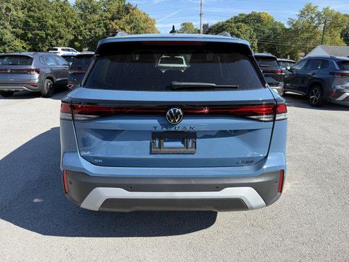 2025 Volkswagen Tiguan 2.0T SE 4MOTION