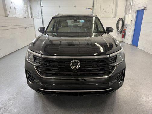 2025 Volkswagen Atlas 2.0T SEL Premium R-Line 4MOTION