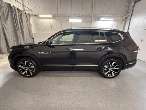 2025 Volkswagen Atlas 2.0T SEL Premium R-Line 4MOTION