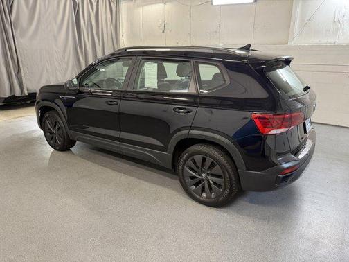 2024 Volkswagen Taos S