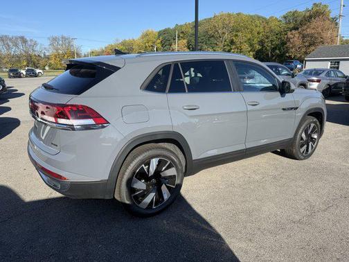 2026 Volkswagen Atlas Cross Sport 2.0T SE w/Technology 4MOTION