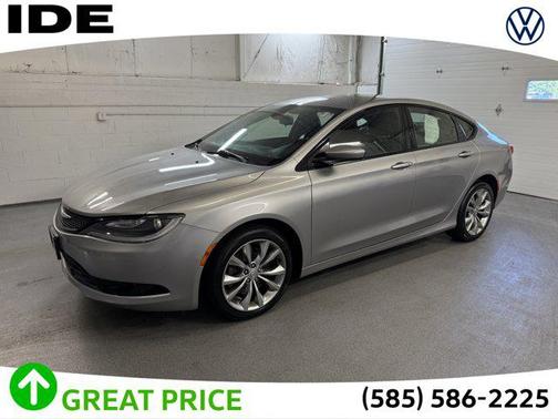 2016 Chrysler 200 S