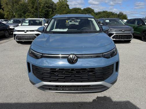 2025 Volkswagen Tiguan 2.0T SE 4MOTION