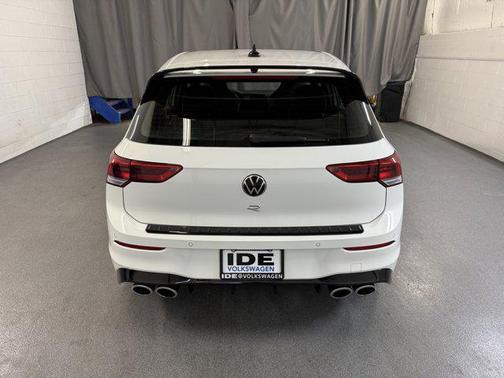 2024 Volkswagen Golf R 2.0T Manual