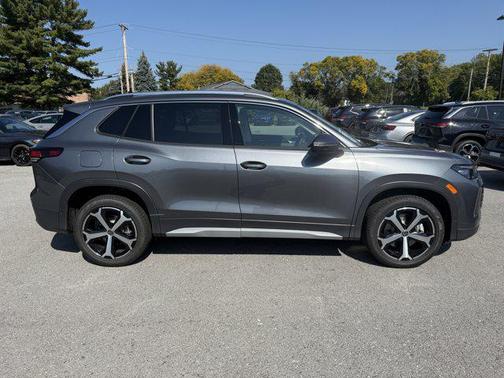 2025 Volkswagen Tiguan 2.0T SE 4MOTION