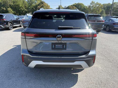 2025 Volkswagen Tiguan 2.0T SE 4MOTION