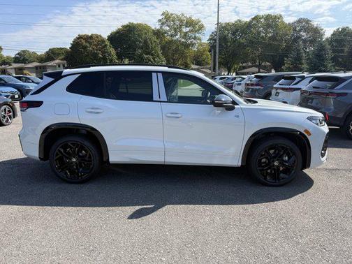2025 Volkswagen Tiguan 2.0T SE R-Line Black 4MOTION