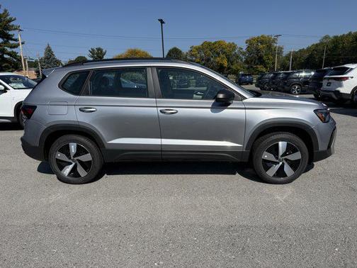 2025 Volkswagen Taos S