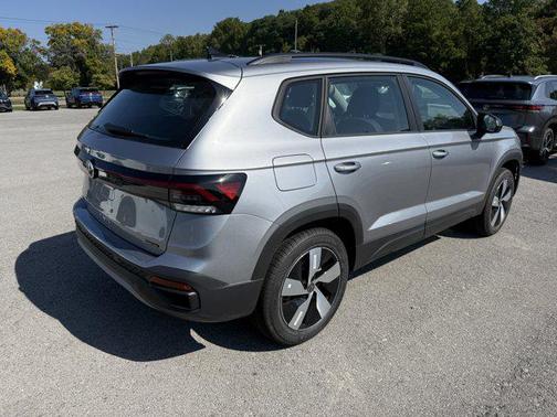 2025 Volkswagen Taos S