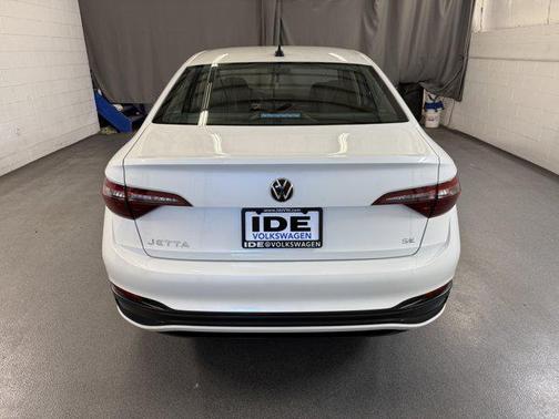 2023 Volkswagen Jetta 1.4T SE